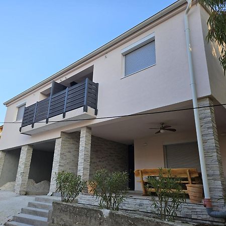 Apartmani Porat Sali Esterno foto
