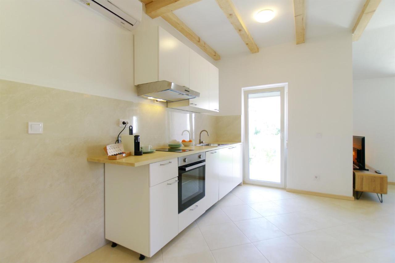 Apartmani Porat Sali Esterno foto