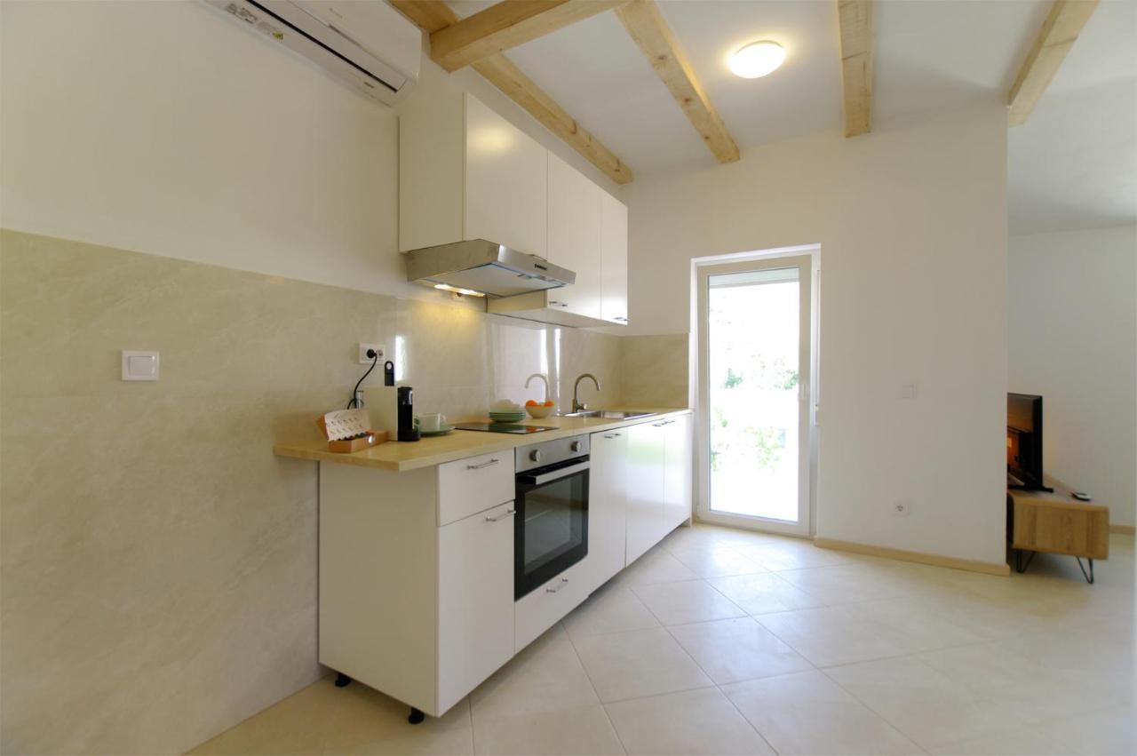 Apartmani Porat Sali Esterno foto